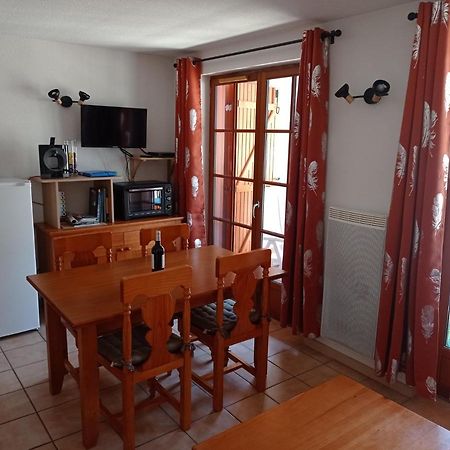 קאוטרט Agreable Appartement Avec Balcon Dans Residence Calme מראה חיצוני תמונה