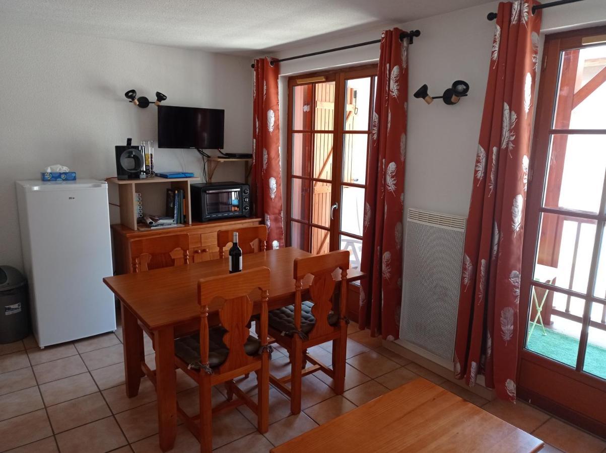 קאוטרט Agreable Appartement Avec Balcon Dans Residence Calme מראה חיצוני תמונה